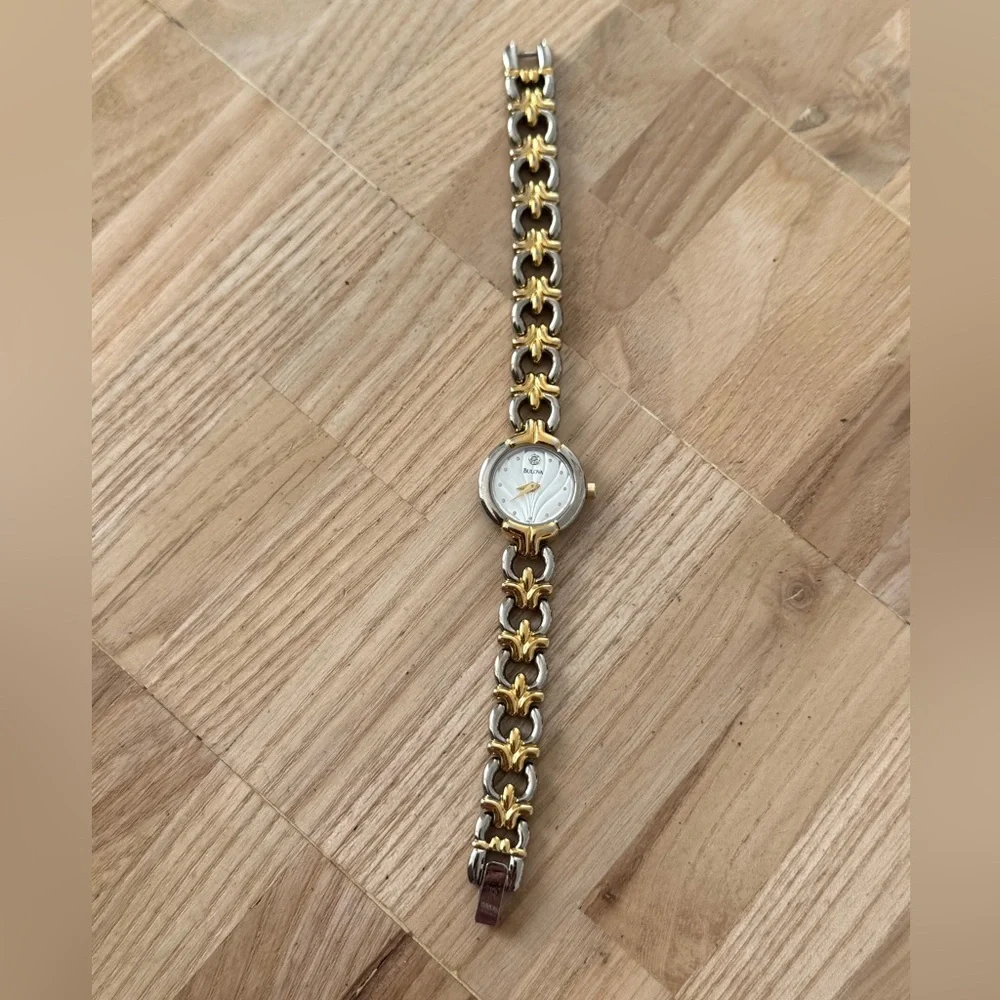 Bulova Diamond Vintage Ladies Watch Two-Tone Bracelet Case Shimmery Silver Dial